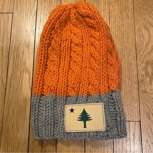 Winter hat unisex Beanie Orange Gray Maine flag patch chunky knit gorpcore